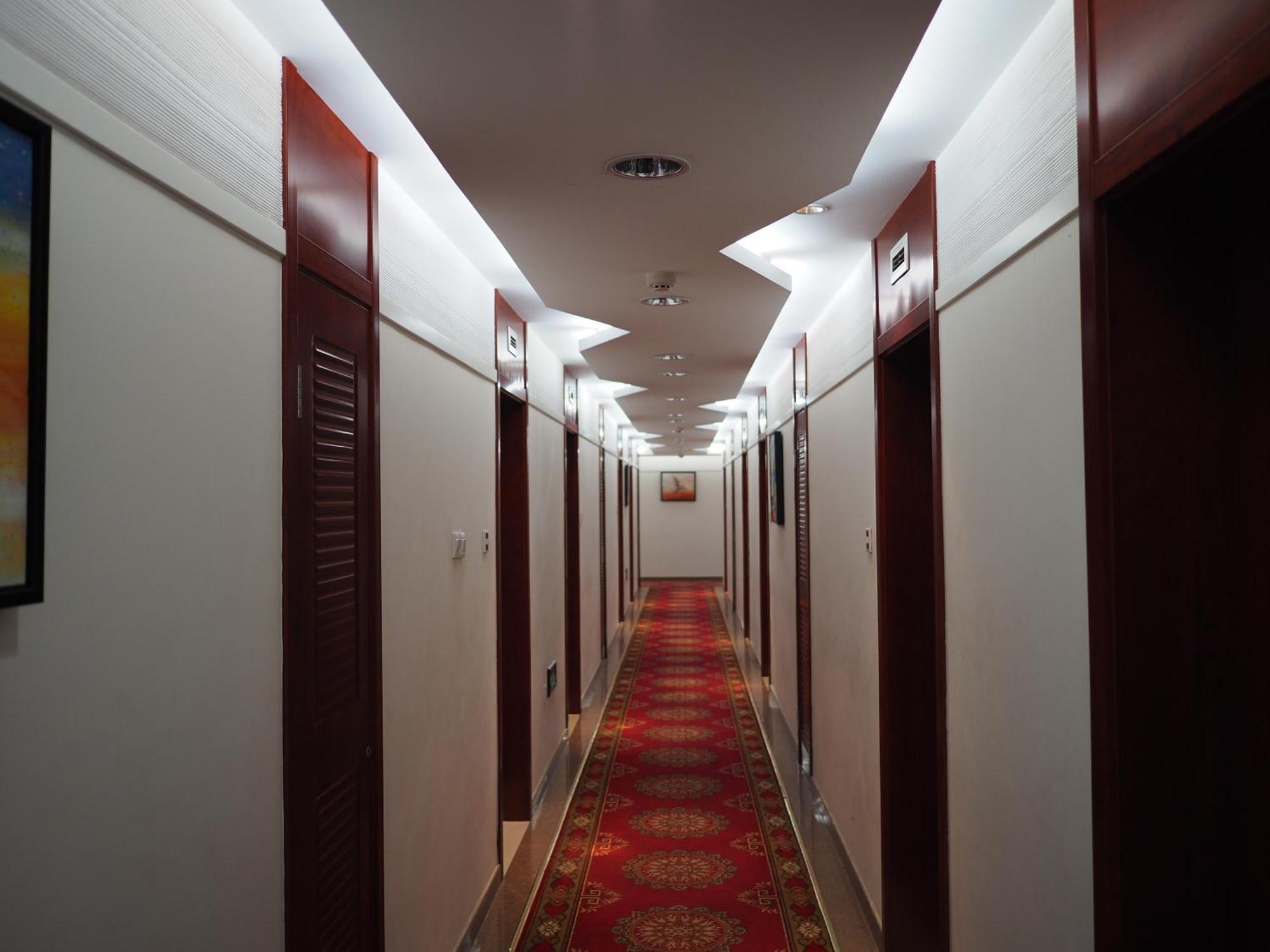 Soluxe Club International Hotel Nairobi Eksteriør billede
