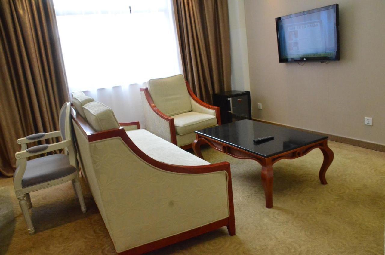 Soluxe Club International Hotel Nairobi Eksteriør billede